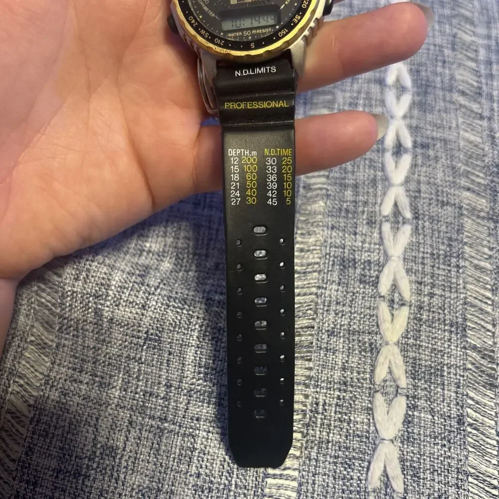N.D.Limits Professional Water Resistant Men’s Diving Watch